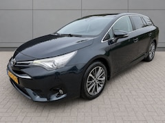 Toyota Avensis Touring Sports - 1.8 VVT-i Dynamic Leer/Navi/Panorama/CAM/Stoelverw