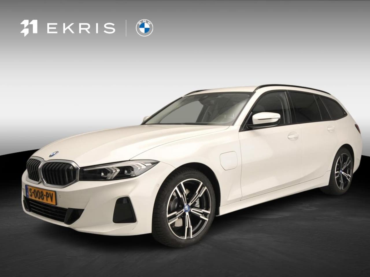 BMW 3-serie Touring - 320e | LED | Leder | Navigatie | Sportstoelen | Elektr. zetels | Keyles go | DAB | Hifi sp - AutoWereld.nl