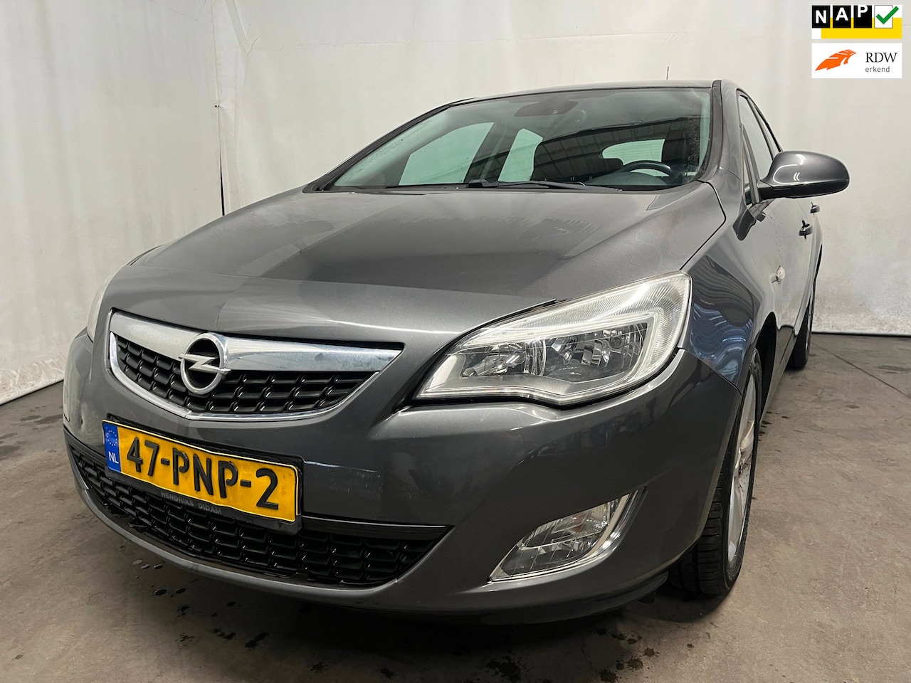 Opel Astra - 1.4 Turbo Edition SCHADEAUTO! - AutoWereld.nl