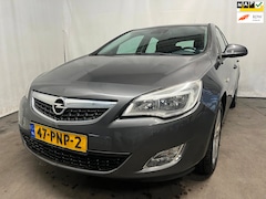 Opel Astra - 1.4 Turbo Edition SCHADEAUTO