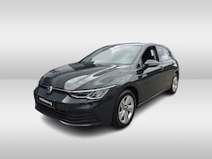Volkswagen Golf - 1.0 eTSI Life Trekhaak / App-Connect / Stoelverwarming / Park Distance Control