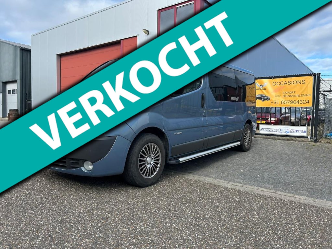 Renault Trafic - 2.5 dCi T29 L2H2 DC Dubbel Cabine Automaat Trekhaak Lees Tekst! - AutoWereld.nl