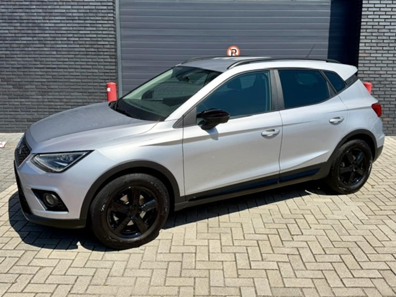 SEAT Arona - 1.0 TSI Style B.Int+ Carplay Virtual Cockpit Trekhaak - AutoWereld.nl