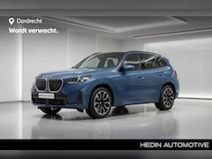 BMW X3 - 30e xDrive M-Sport | Panorama | Trekhaak | Driving Assistant Plus | Harman Kardon