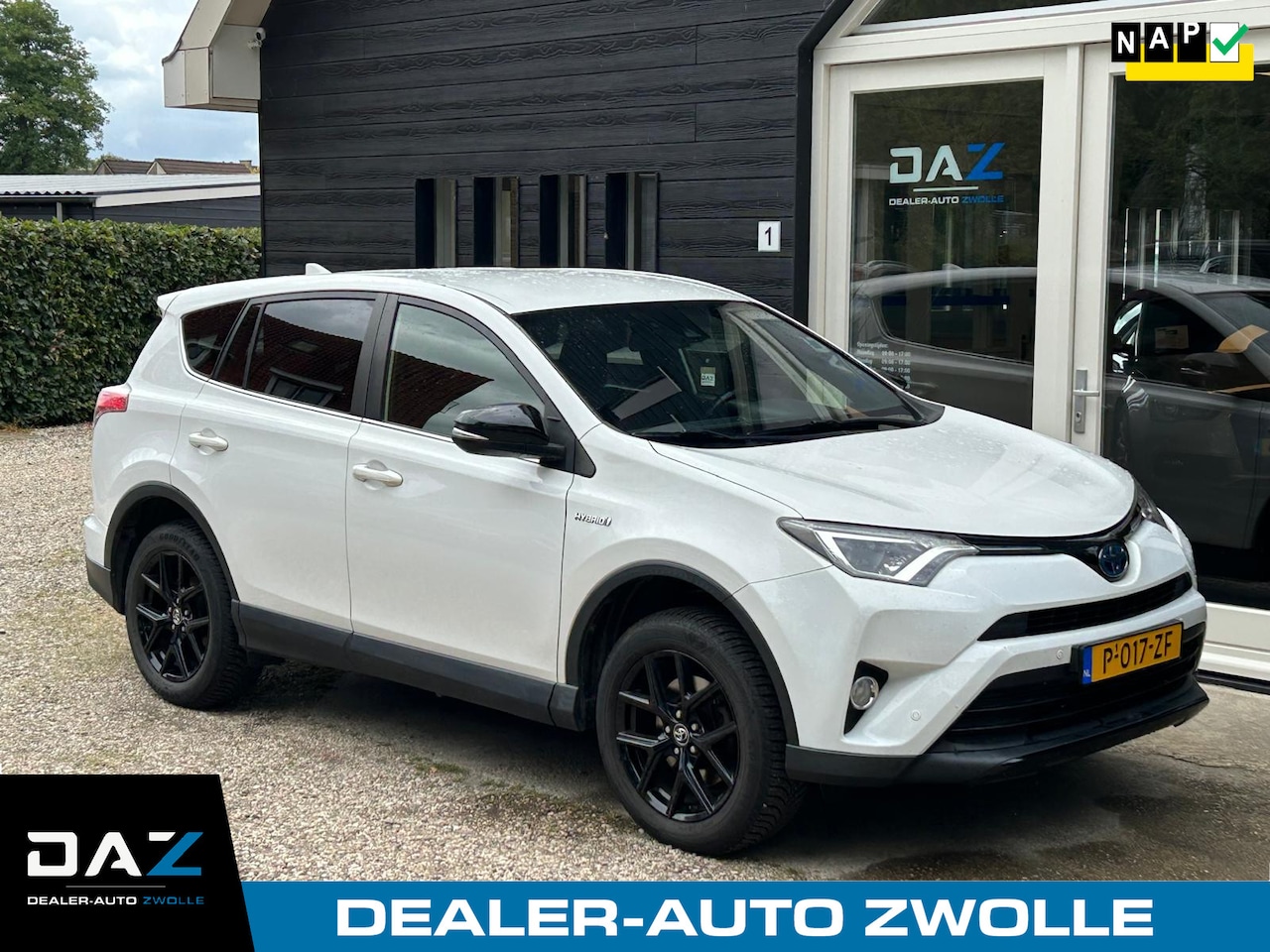 Toyota RAV4 - 2.5 Hybrid AWD Energy Aut/Ecc/Navi/Trekhaak - AutoWereld.nl