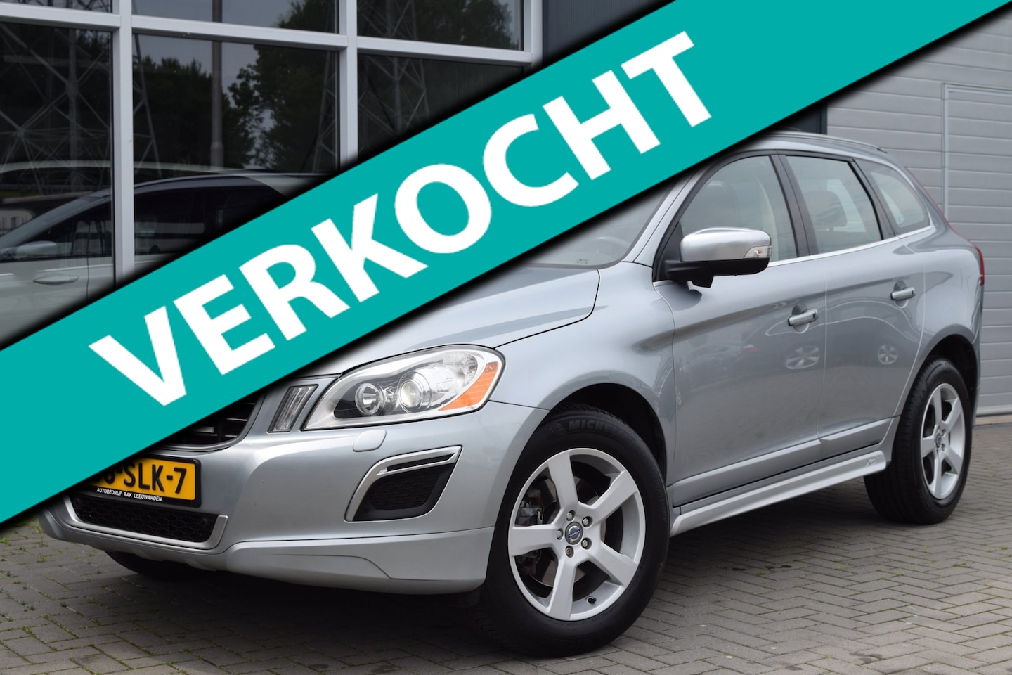 Volvo XC60 - 2.0 T5 R-Design | Vol Optie ! | NAP + APK 6-2027 - AutoWereld.nl