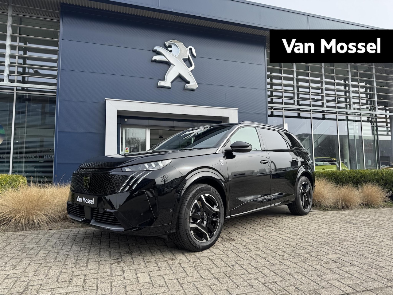 Peugeot e-5008 - GT Avantage 73 kWh 7p l Voorraad l Warmtepomp l Mistral Executive Interior - AutoWereld.nl