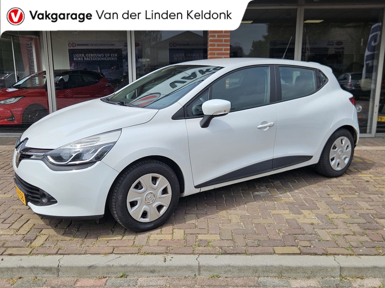 Renault Clio - 0.9 TCe Expression 0.9 TCe Expression - AutoWereld.nl