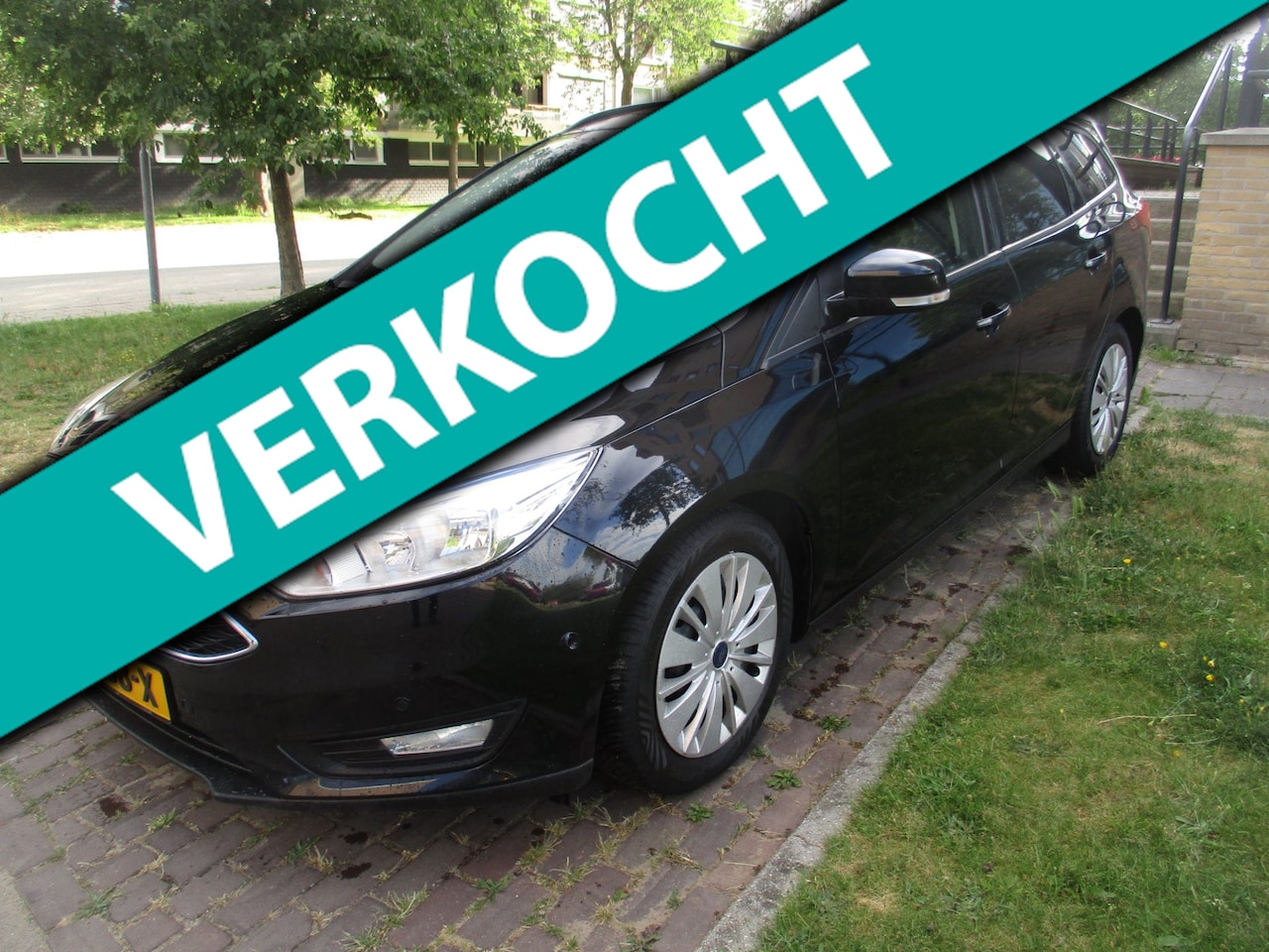 Ford Focus Wagon - 1.0 Trend Edition/MOTOR COMPLEET GEREVISEERD// - AutoWereld.nl