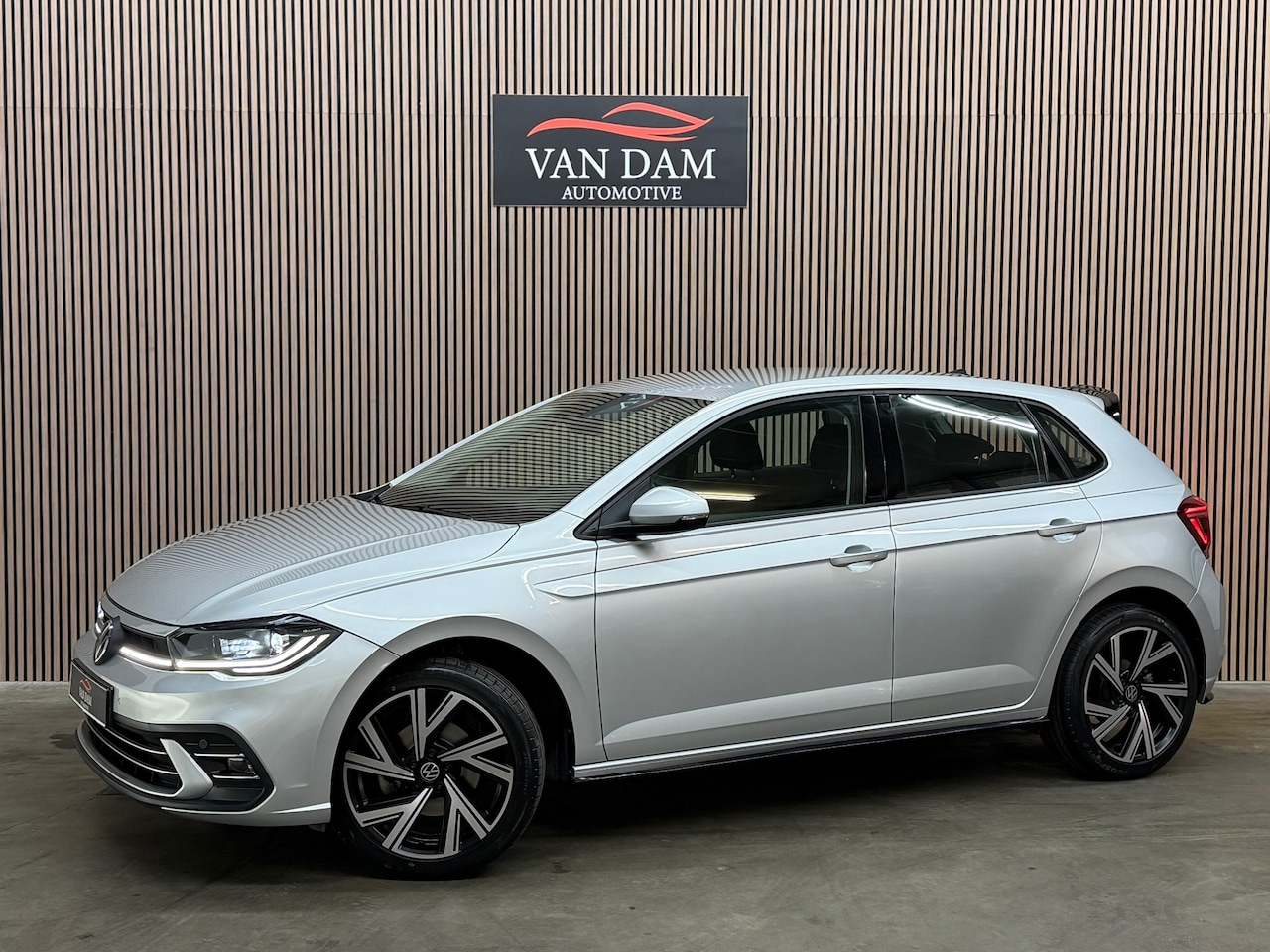 Volkswagen Polo - 1.0 TSI R-Line 2023 DSG IQ-LIGHTS VIRTUAL ACC CAMERA - AutoWereld.nl