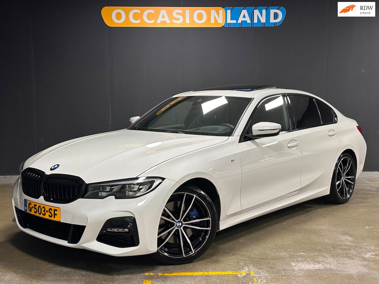 BMW 3-serie - 320i Executive Edition M-Pakket|KANTELDAK|LED|HUD|SFEER|STOELV|CARPLAY|BLUETOOTH|19INCH| - AutoWereld.nl