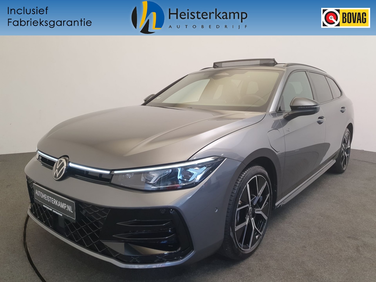 Volkswagen Passat Variant - 1.5 eHybrid 272pk DSG/AUT R-Line Wegklapbare trekhaak, Harman/Kardon, Leder, Pano - AutoWereld.nl
