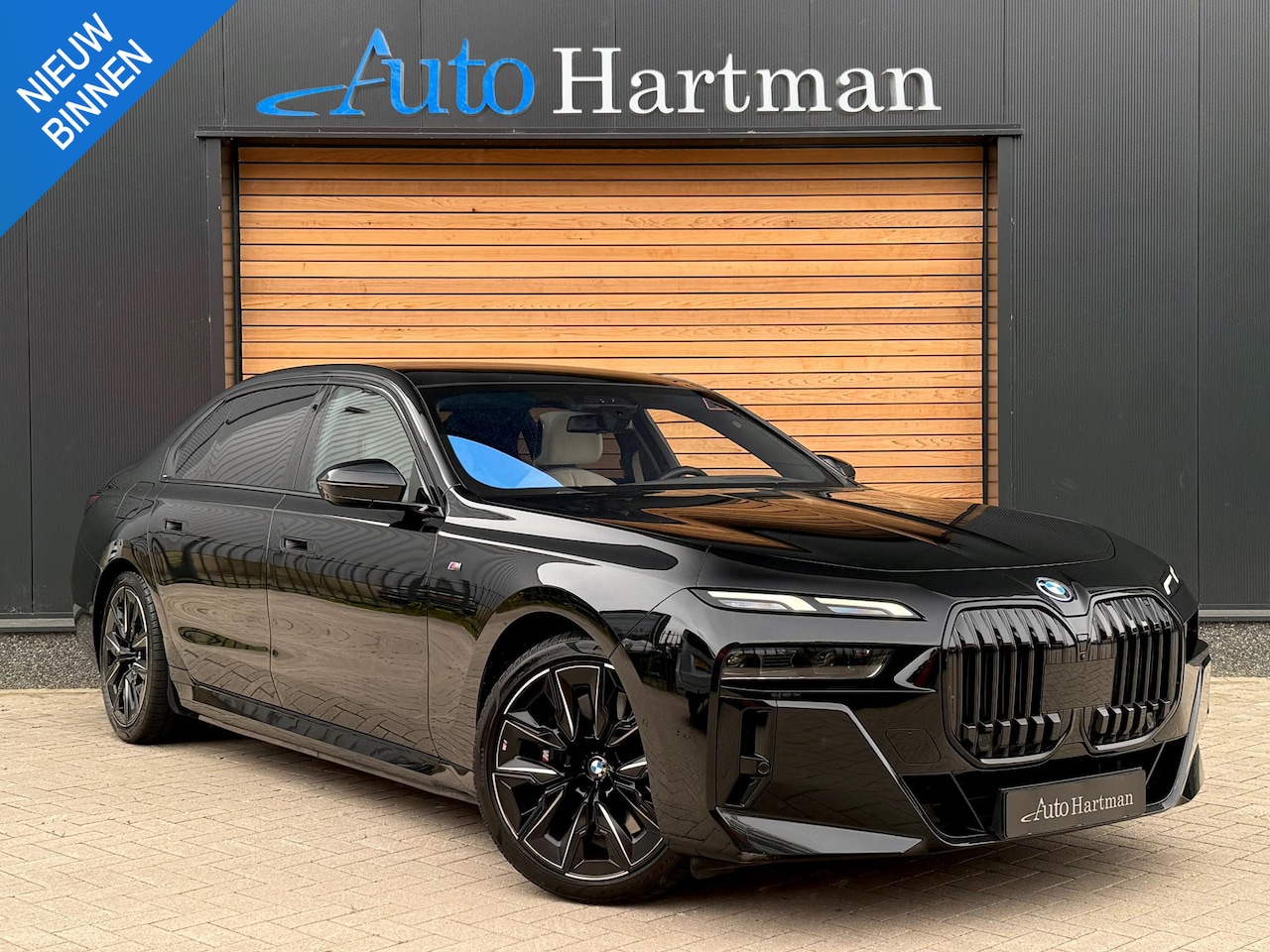 BMW 7-serie - 750e xDrive MASSAGE|INNOVATIE-PACK|SKYLOUNGE|BOWERS&WILKINS - AutoWereld.nl