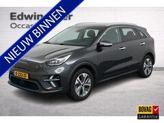 Kia e-Niro - DynamicPlusLine 64 kWh | SOH 100% | 3 Fase laden | Schuif/kanteldak | Half Leder | Andriod