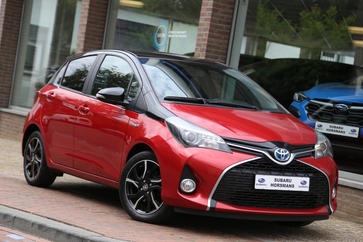 Toyota Yaris - 1.5 Hybrid Dynamic Bi-Tone Navi Camera - AutoWereld.nl