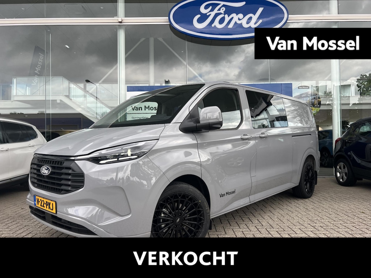 Ford Transit Custom - 320 2.5 PHEV L2H1 Limited DC | Adaptieve Cruise | 20-inch | BLIS | Adaptieve Koplampen | D - AutoWereld.nl