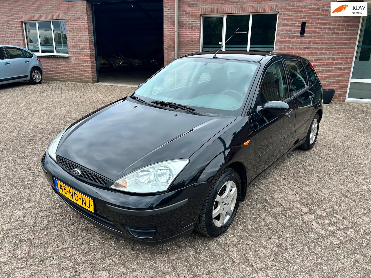 Ford Focus - 1.6-16V Cool Edition // APK 8-9-2027 // Airco - AutoWereld.nl