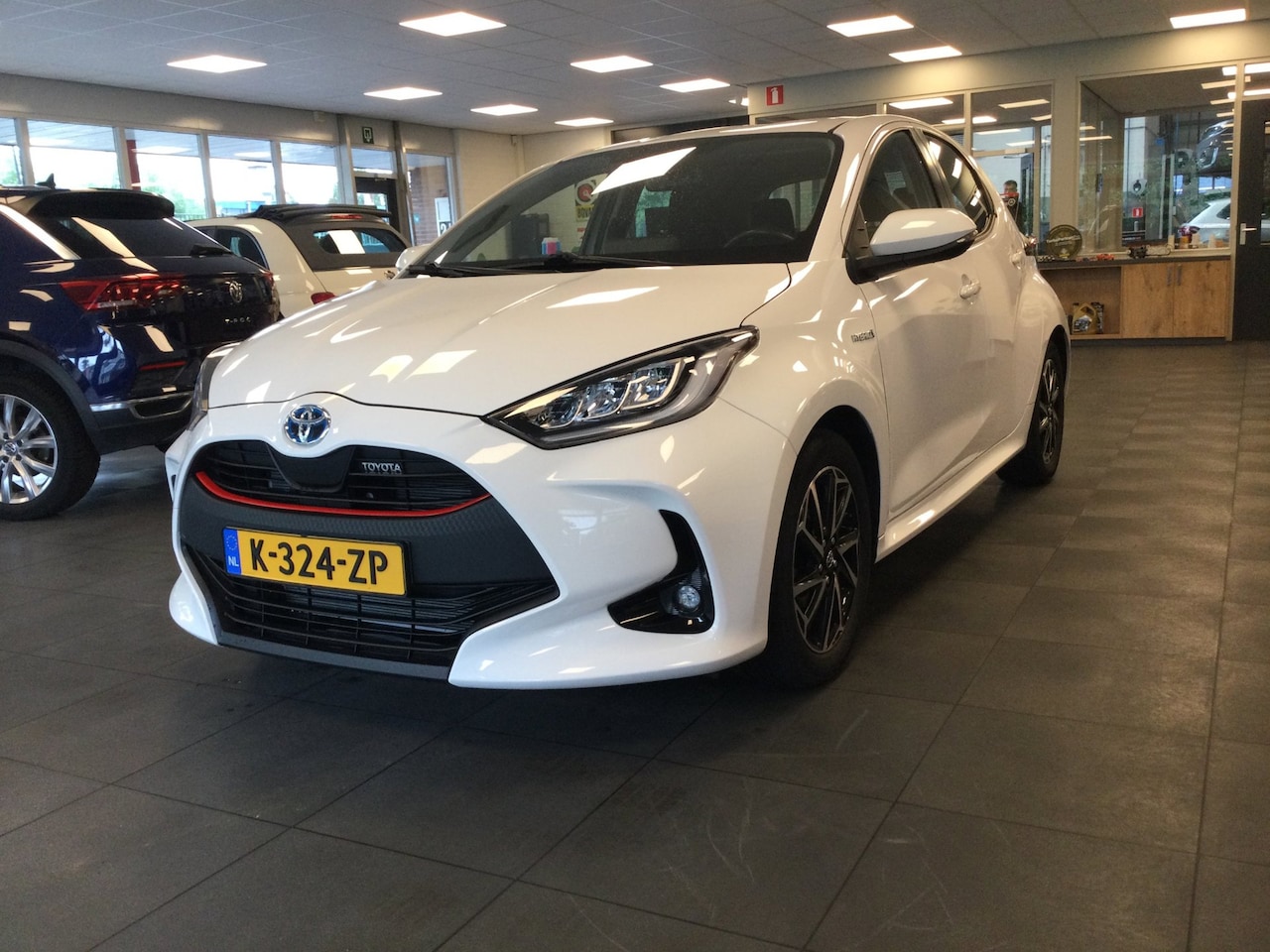 Toyota Yaris - 1.5 Hybrid Dynamic CAMERA-CLIMA-LED - AutoWereld.nl