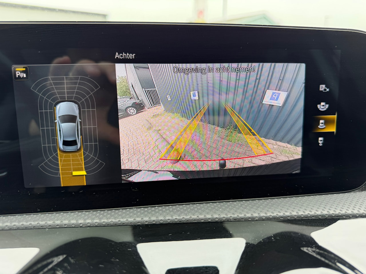 Mercedes-Benz A-klasse - 200 Business Solution AMG|Trekhaak|Cam|Stoel Verw|Led|Navi|Leder/Alcantara - AutoWereld.nl