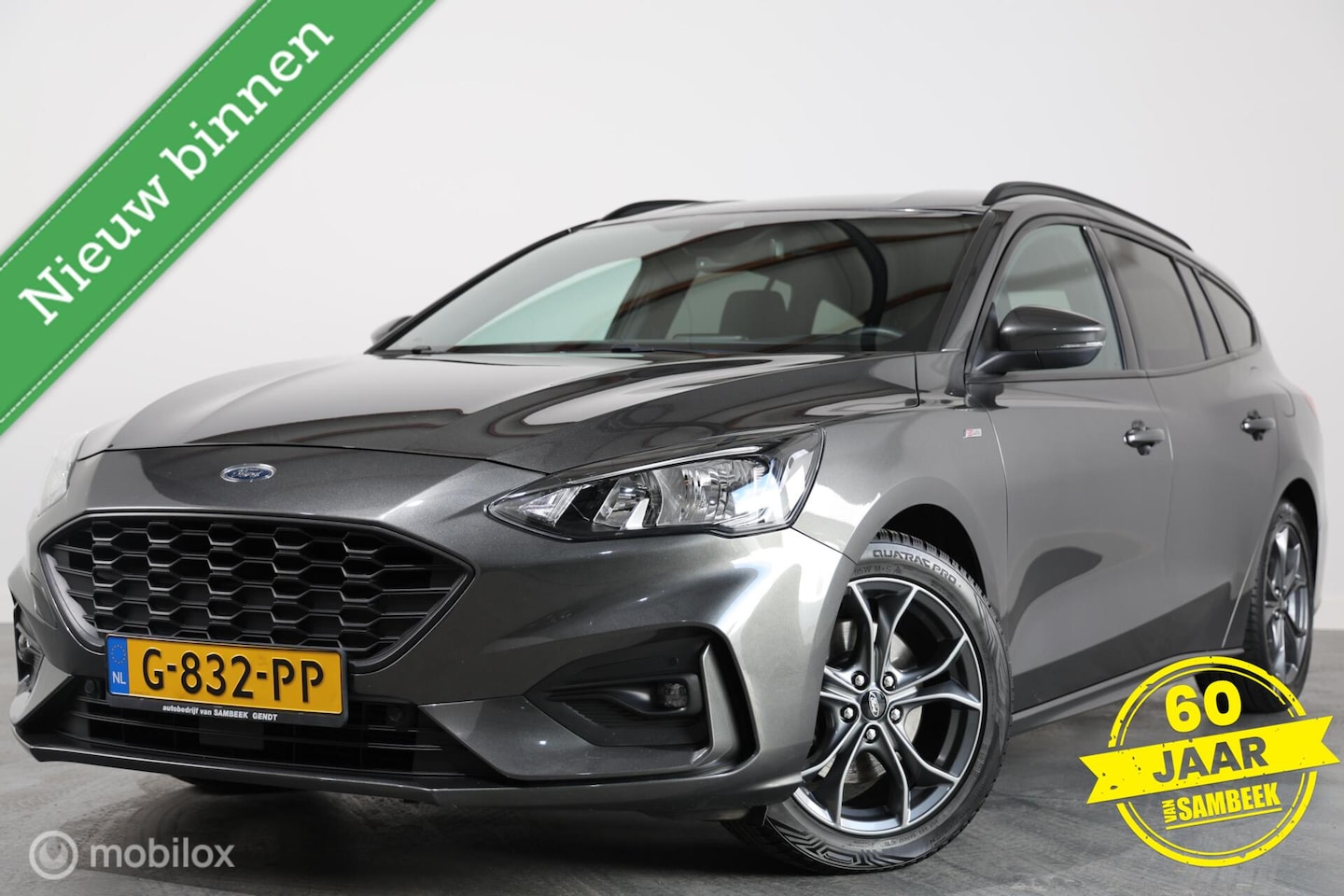 Ford Focus Wagon - 1.0 EcoBoost ST-LINE - Trekhaak - Stuur/Stoelverwarming - Camera - AutoWereld.nl