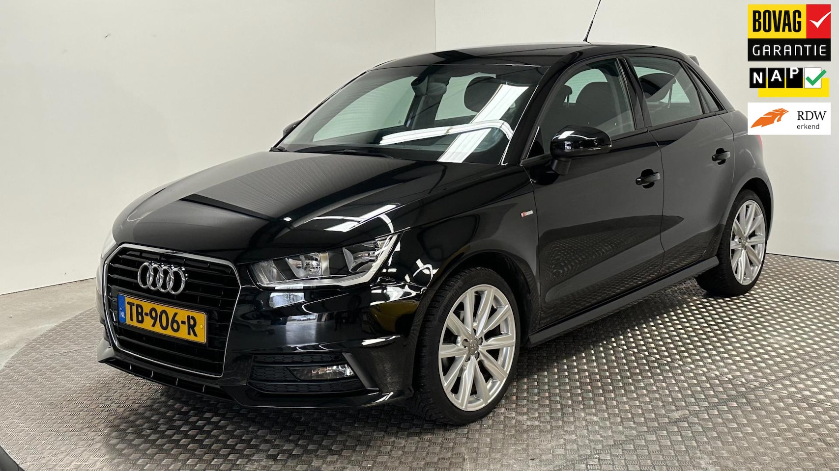 Audi A1 Sportback - 1.0 TFSI S-Line Advance Automaat nederlandse auto benzine navigatie parkeersensoren stoelv - AutoWereld.nl