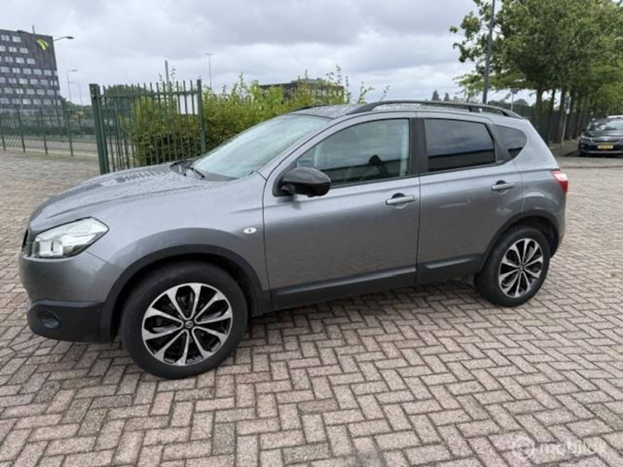 Nissan Qashqai - 1.6 360 KM NAP-APK 2027-VEEL EXTR'S- - AutoWereld.nl