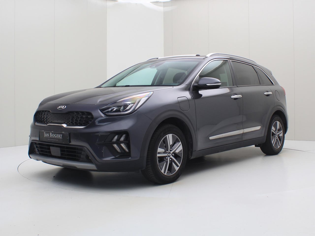 Kia Niro - 1.6 GDi PHEV 141PK DCT Sense [ LEDER+SCHUIFDAK+STOELVERWARMING+NAVI+CAMERA ] - AutoWereld.nl