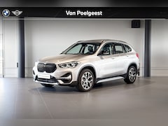 BMW X1 - sDrive20i Business Edition Plus | X-Line | Glazen Panoramadak | Stoelverwarming | Trekhaak