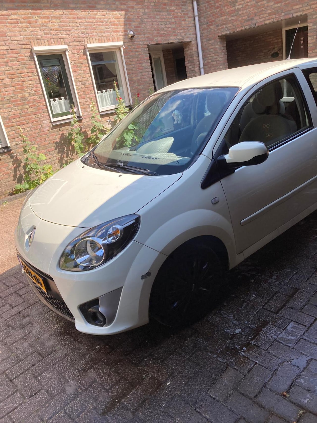 Renault Twingo - 1.2-16V Authentique - AutoWereld.nl