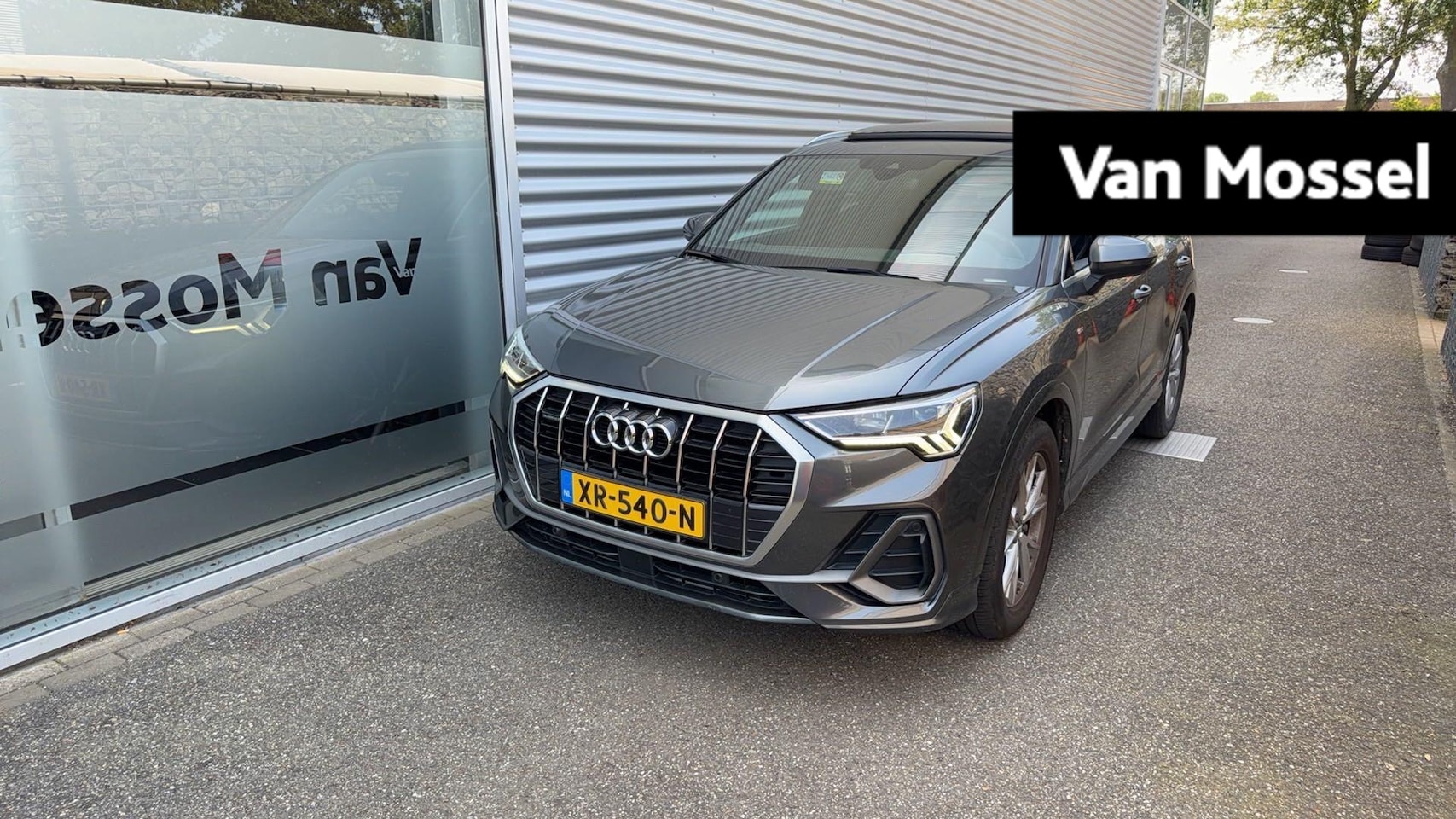 Audi Q3 - 40 TFSI quattro S Line 190 PK | Automaat | S-line | Panoramadak | Navigatie | Trekhaak | N - AutoWereld.nl