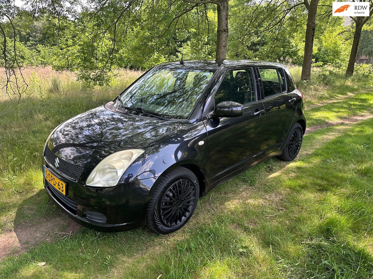 Suzuki Swift - 1.3 Exclusive apk t/m 08-01-2027 - AutoWereld.nl