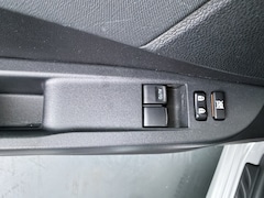 Toyota Verso S - 1.3 Automaat VVT-i Aspiration clima/15"LM /Camera/Cruise/trekhaak/Panodak