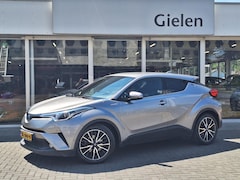 Toyota C-HR - 1.8 Hybrid Style | Dodehoekherkenning, Navigatie, Parkeersensoren, Stoel + Stuurverwarming