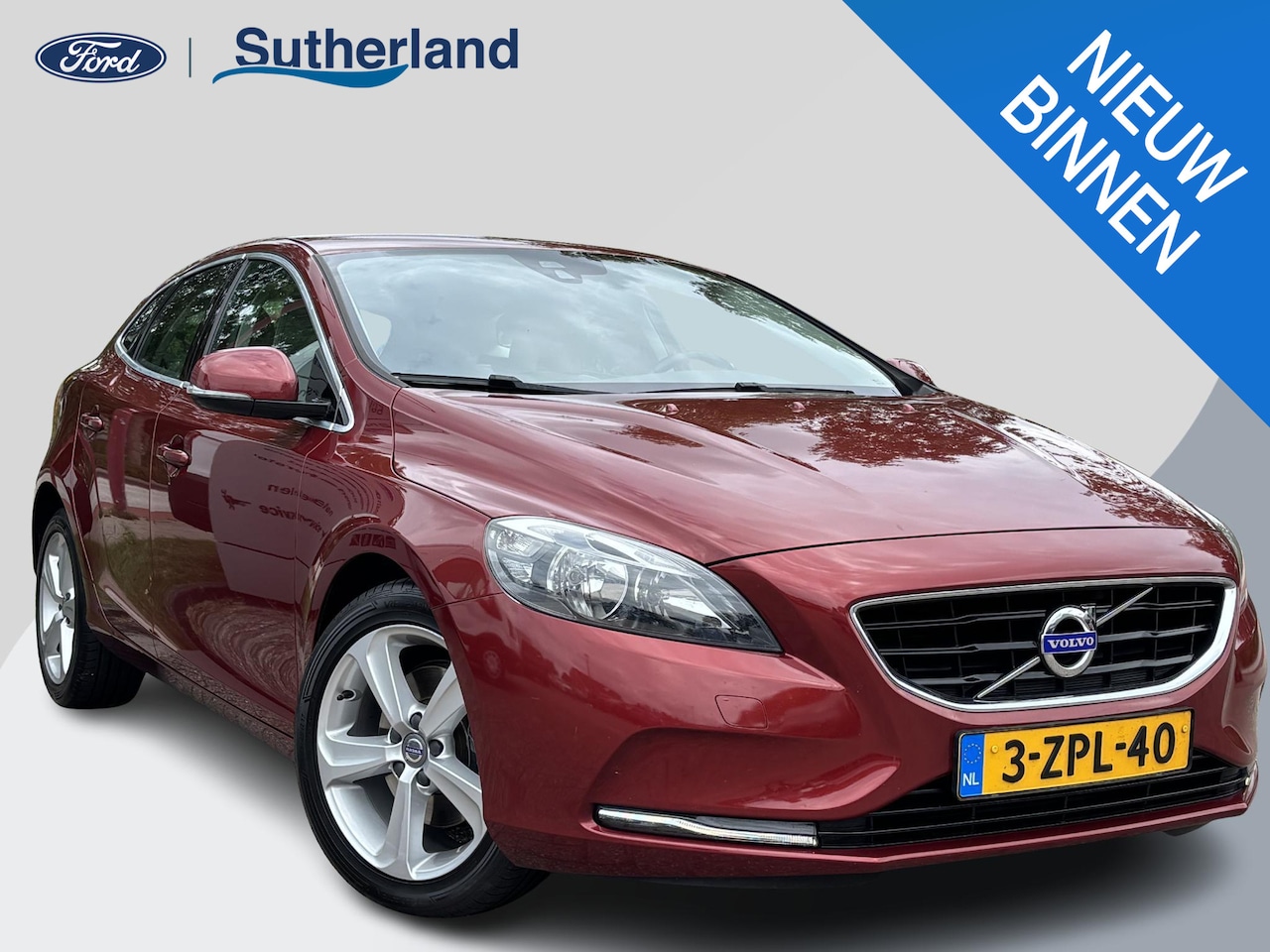 Volvo V40 - 1.6 T3 Summum Leder / Trekhaak / Navigatie - AutoWereld.nl