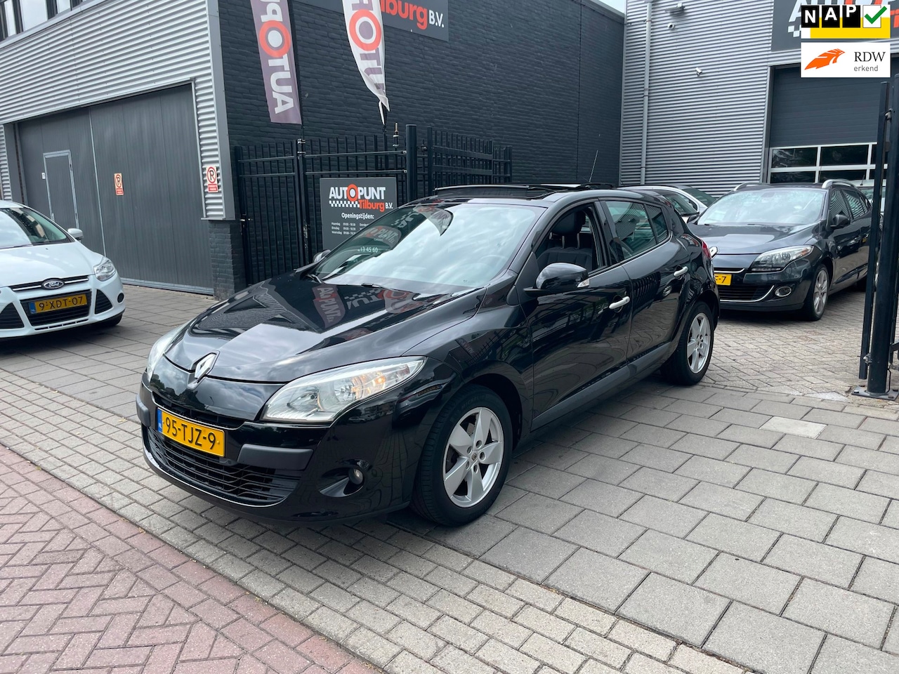 Renault Mégane - 1.6 Dynamique 2e Eigenaar! Pano Airco Navi PDC NAP APK - AutoWereld.nl