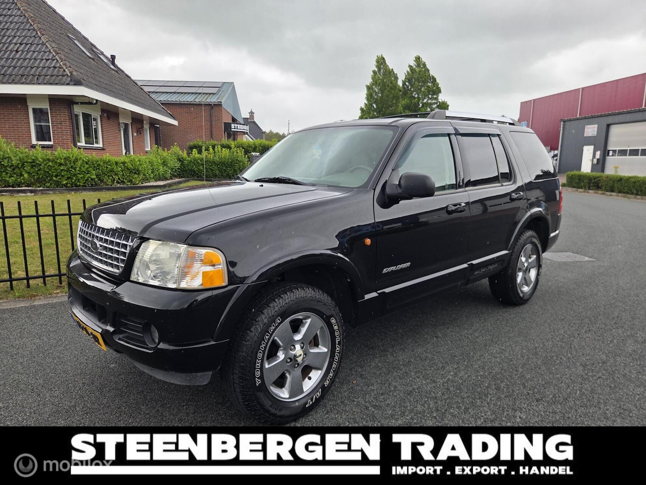 Ford Explorer - USA 4.6-V8 Limited LEES ADVERTENTIE a.u.b. - AutoWereld.nl