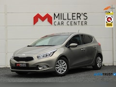 Kia Cee'd - 1.6 GDI Business Pack Camera Cruise Navi Bluetooth Clima