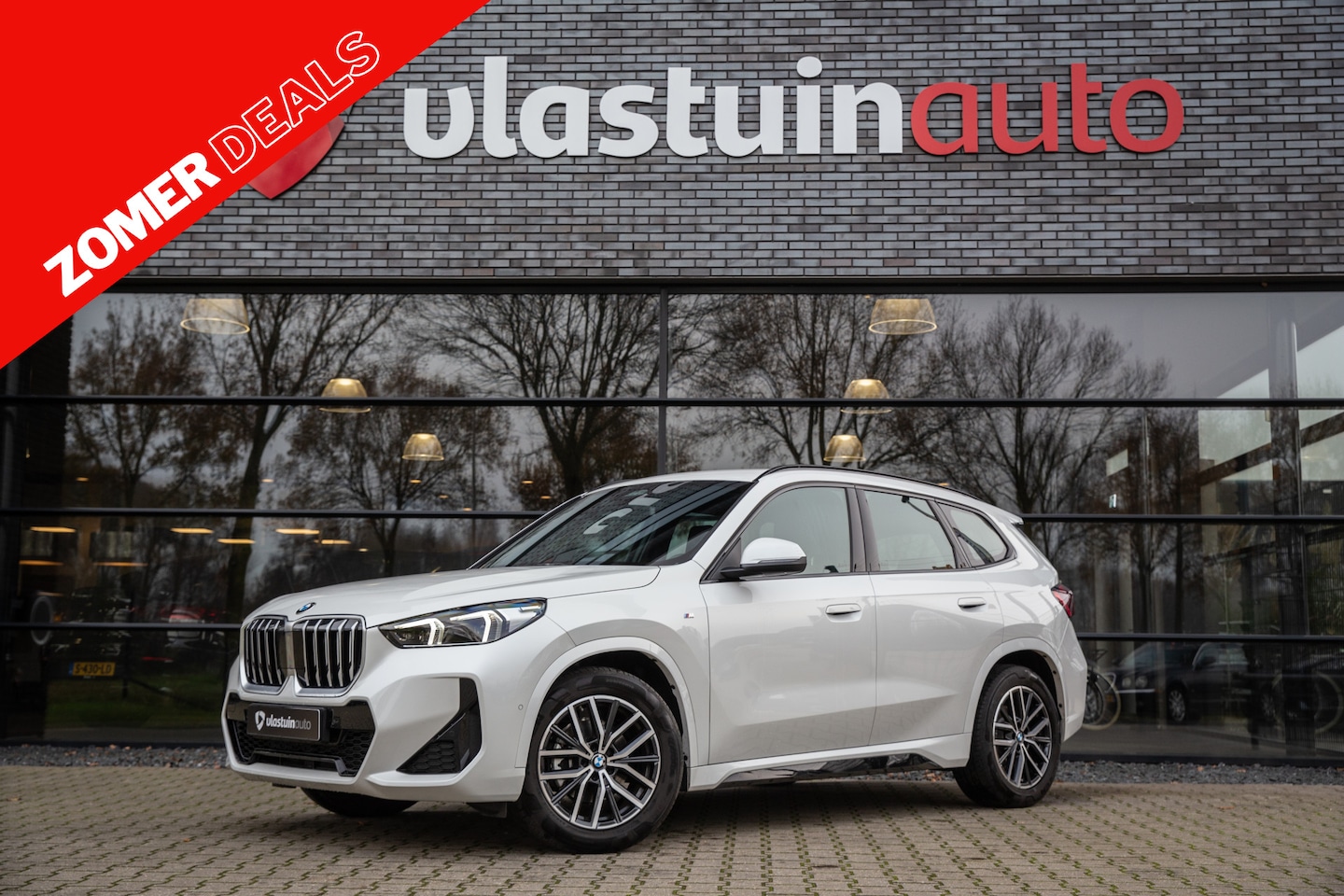 BMW X1 - sDrive18i M-Sport ,  Camera, Keyless, Sfeerverlichting, Carplay, Led - AutoWereld.nl