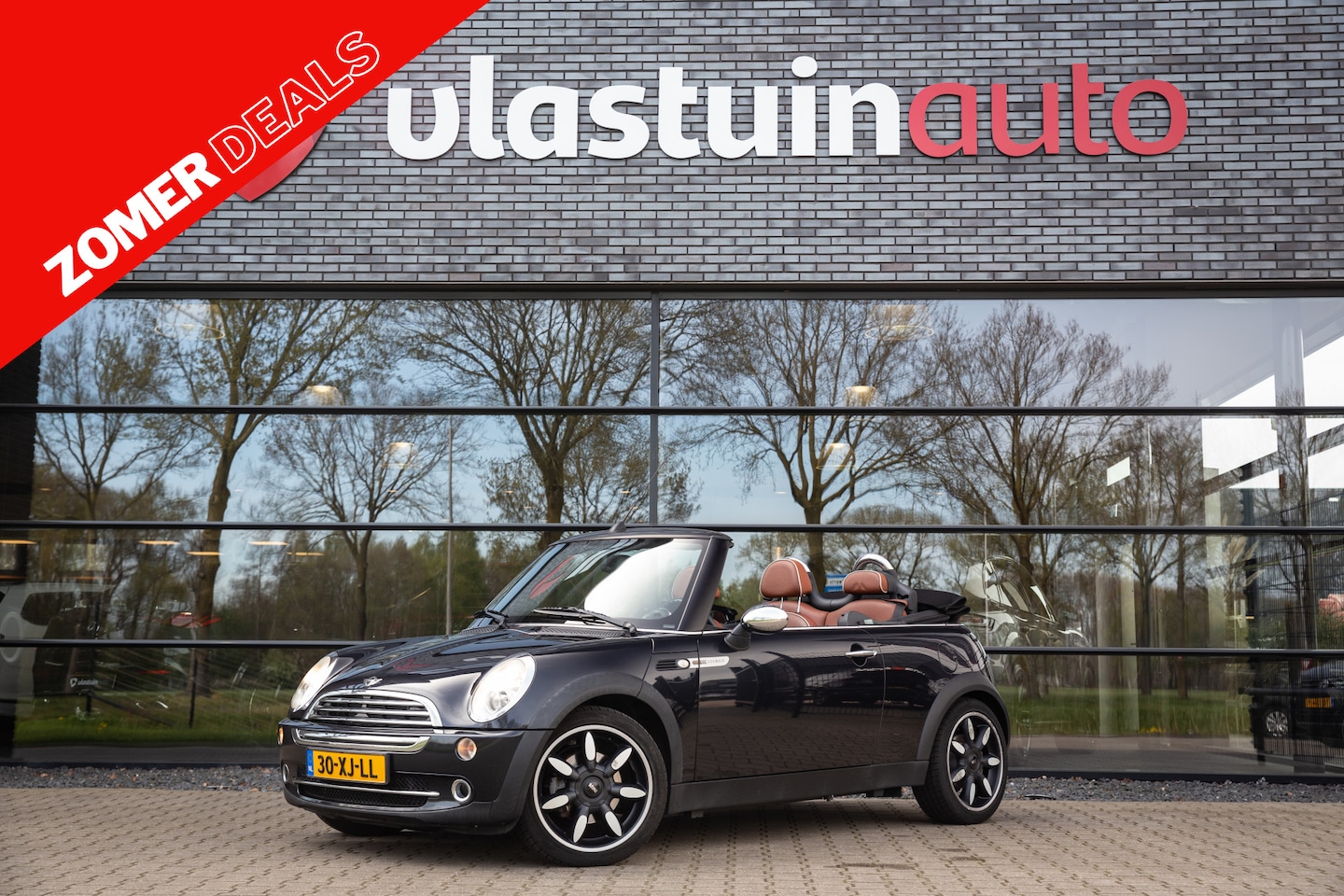 MINI Cabrio - Mini 1.6 Cooper Sidewalk , Cruise control, Airco, Leer - AutoWereld.nl