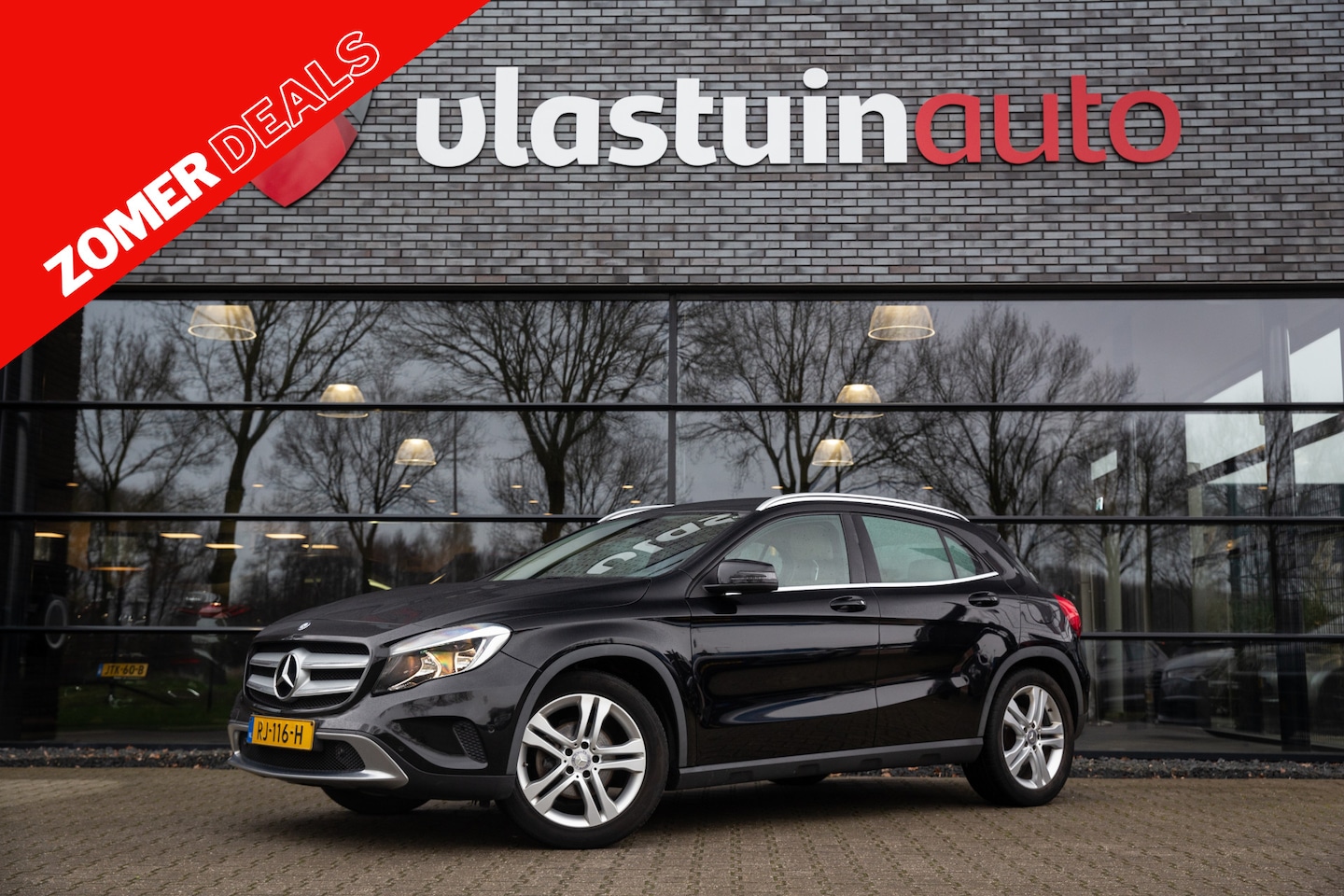 Mercedes-Benz GLA-Klasse - 180 Ambition 180 Ambition , Trekhaak, Leer, Achteruitrijcamera - AutoWereld.nl