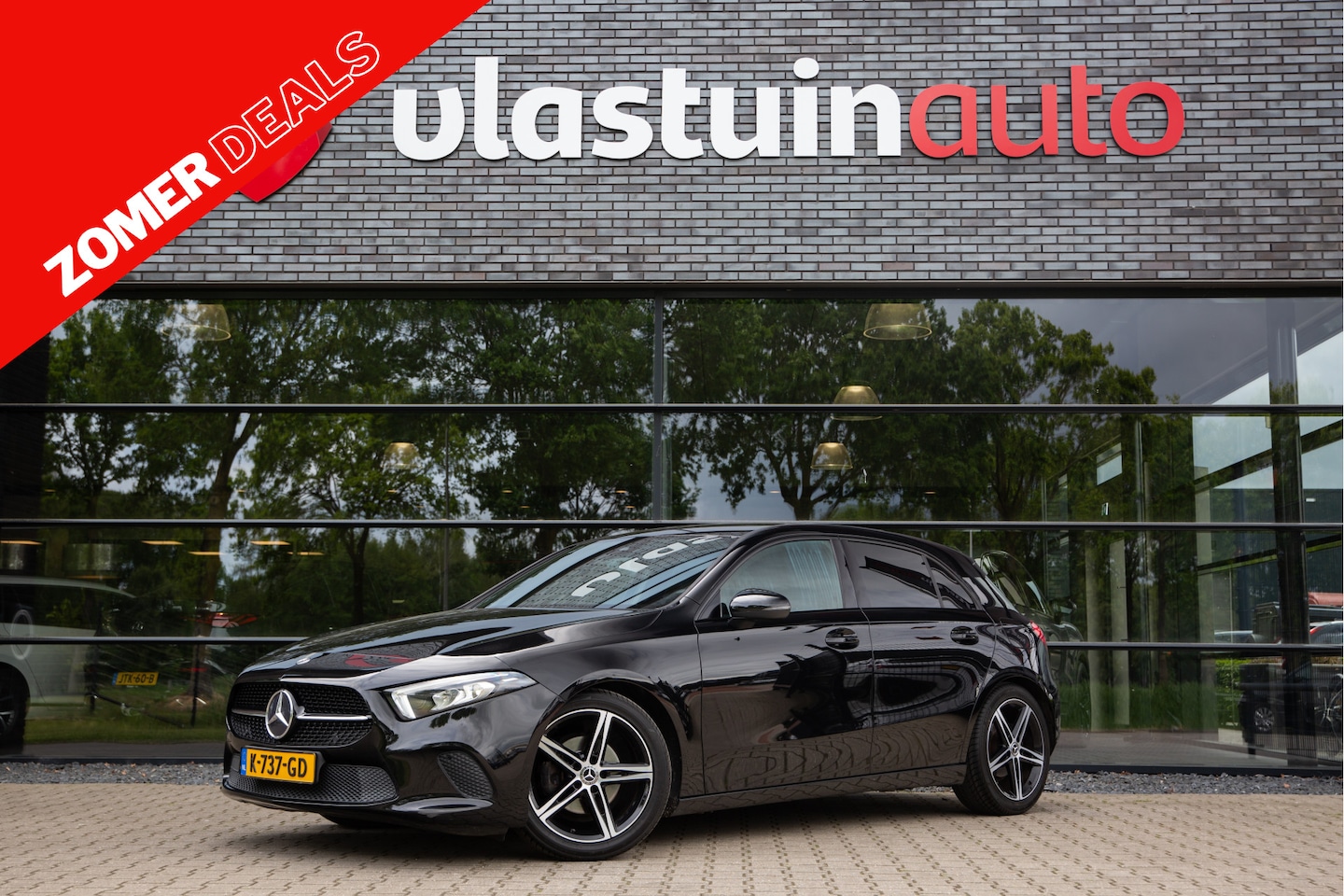 Mercedes-Benz A-klasse - 180 Premium Plus 180 Premium Plus , Achteruitrijcamera, Carplay, Stoelverwarming, Leder - AutoWereld.nl