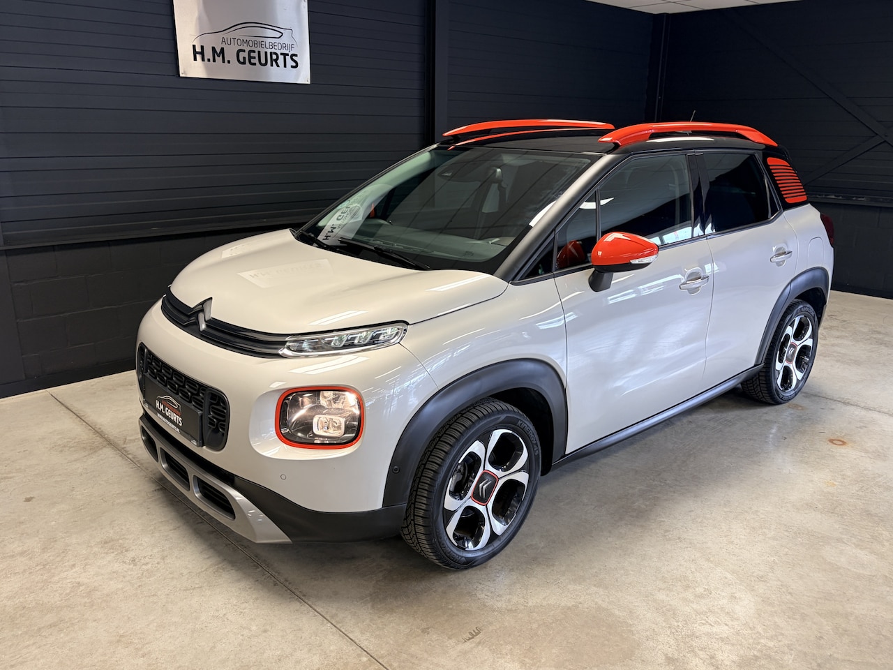 Citroën C3 Aircross - 1.2 PureTech Familiale - AutoWereld.nl