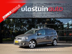 Volkswagen Touran - 1.2 TSI Highline BlueMotion , Panoramadak, Trekhaak, Cruise control, Achteruitrijcamera,