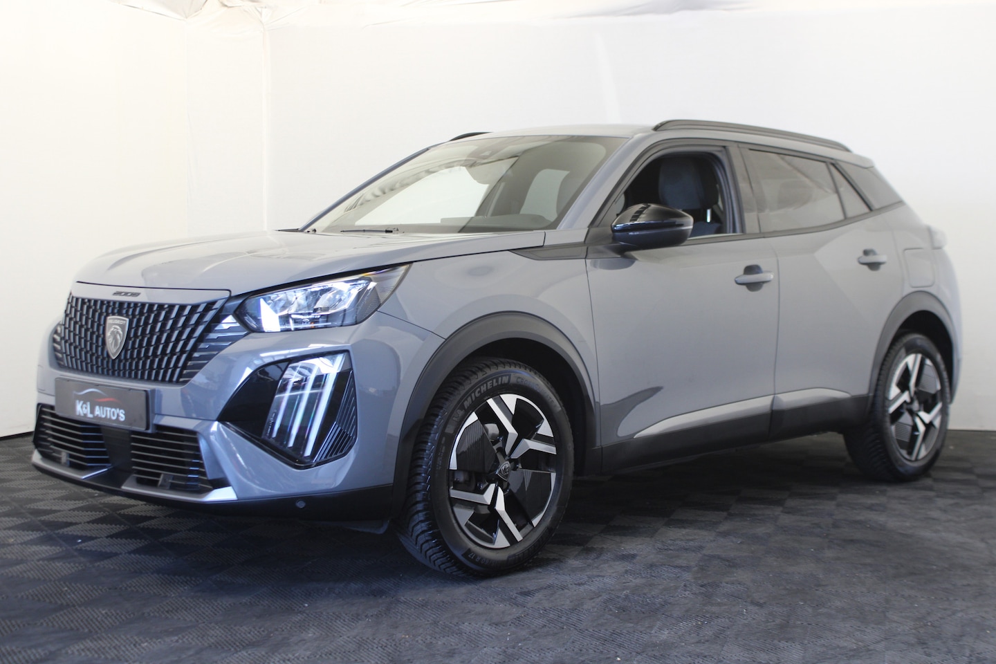 Peugeot 2008 - 1.2 PureTech 100 Allure |Navi|Camera| - AutoWereld.nl