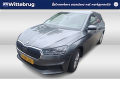 Skoda Fabia - 1.0 TSI 95pk Ambition / Navigatie / LM 15 inch / LED / Parkeersensoren A / APP Connect