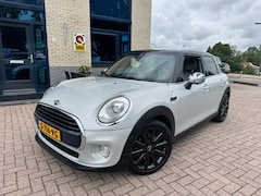 MINI 5-Deurs - 1.5 Cooper Chili Serious Business- AUTOMAAT