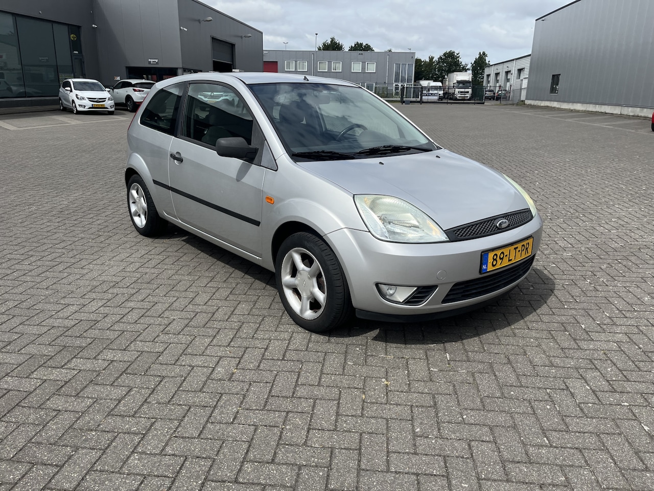 Ford Fiesta - 1.4-16V Trend 84 dkm met 1 jaar apk - AutoWereld.nl