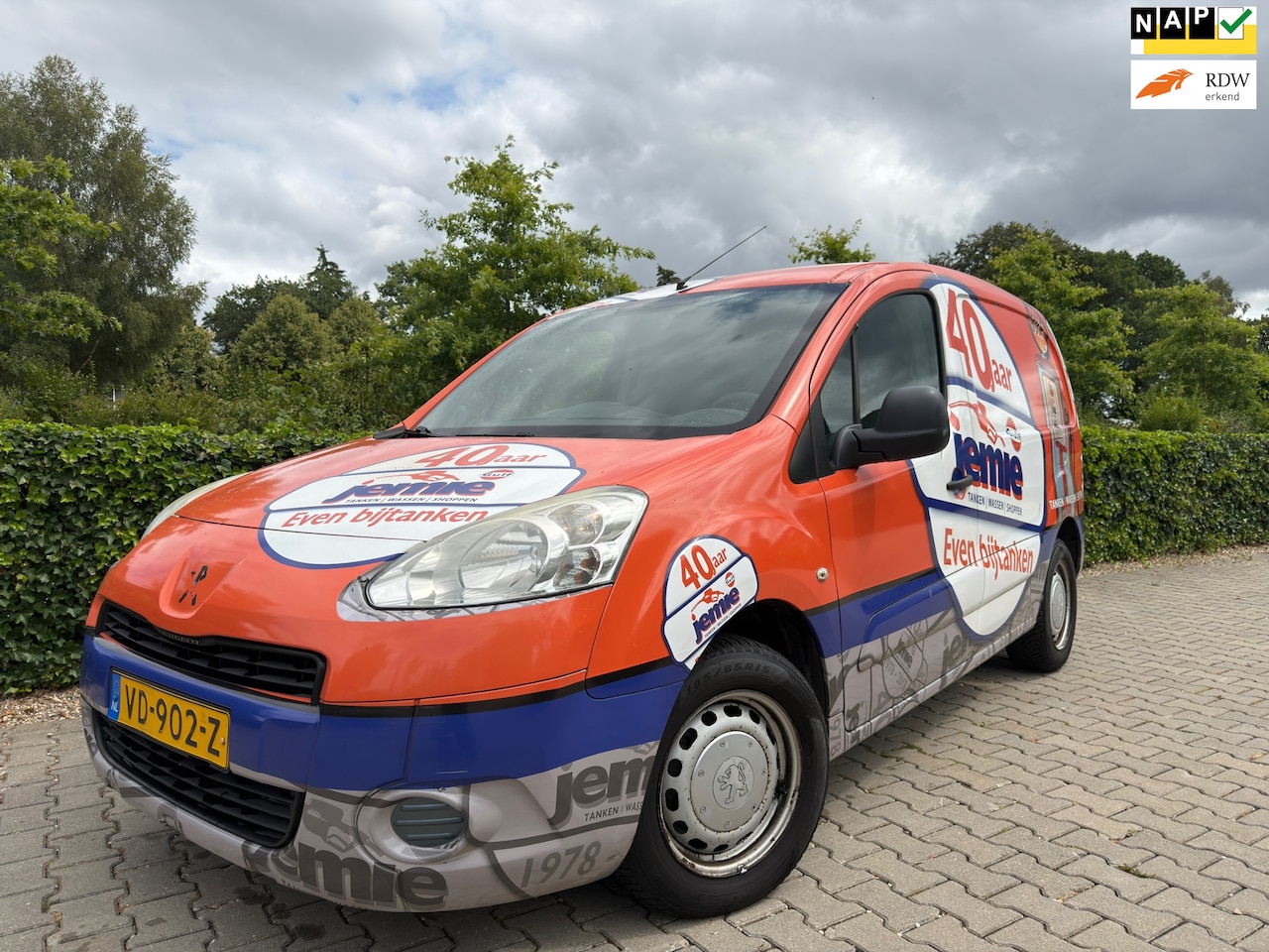 Peugeot Partner - 120 1.6 e-HDI L1 XT Profit + , Grijs Metalic , Airco / Schuifdeur Rechts / Trekhaak. - AutoWereld.nl