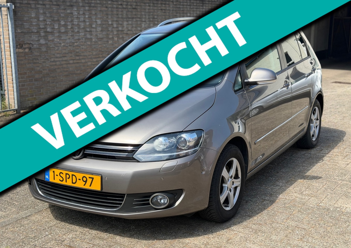 Volkswagen Golf Plus - 1.4 TSI Highline DSG | 1e Eig | Dealer ondh | Achteruitrij Camera | Xenon | Trekhaak | ACC - AutoWereld.nl