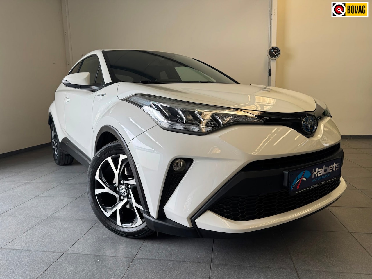 Toyota C-HR - 2.0 184pk Hybrid Dynamic/stoel-stuurverw/Dealer OH/1e eigenaar! - AutoWereld.nl